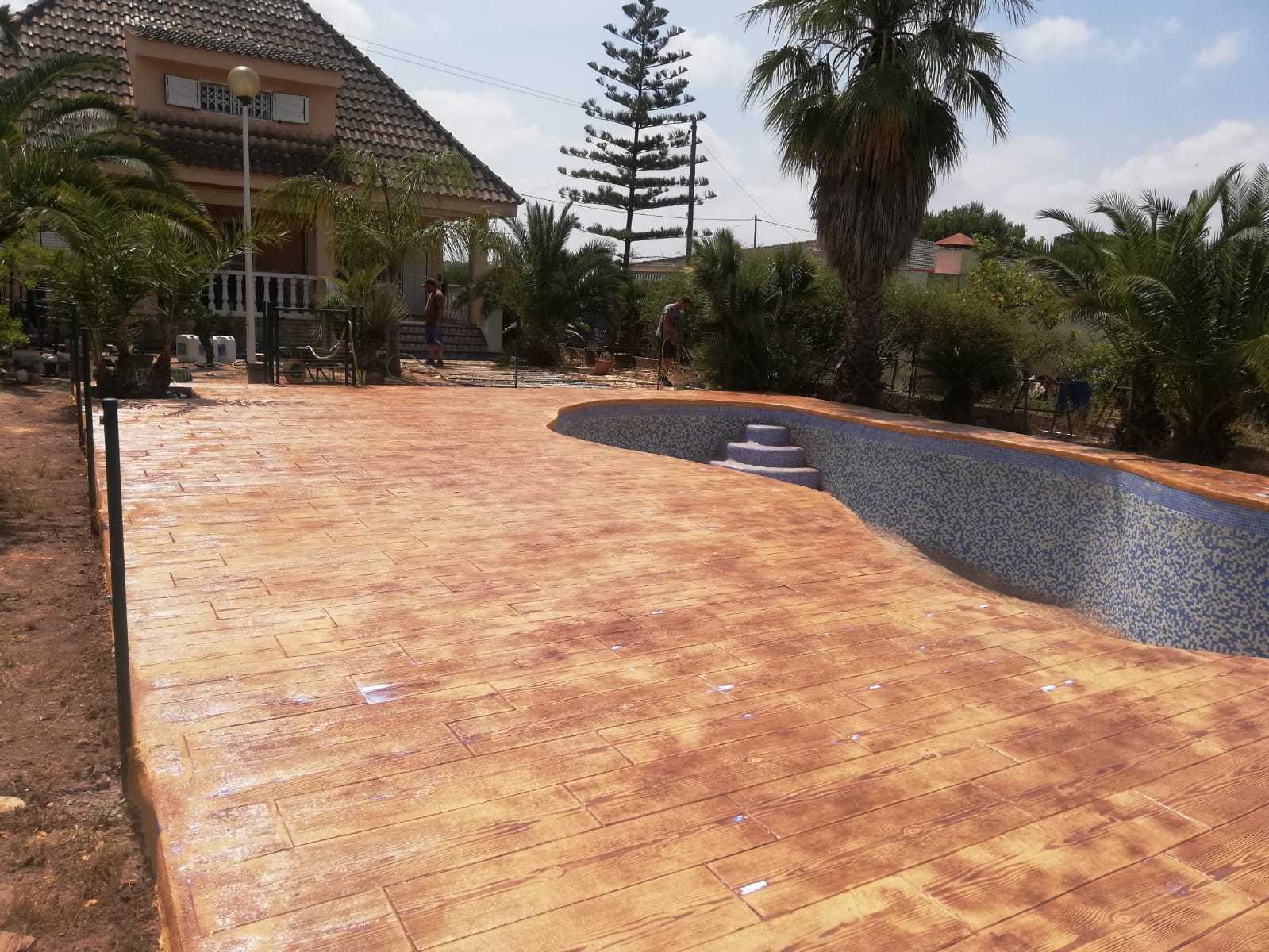Trabajo de hormigón decorativo realizado por Hormiklass