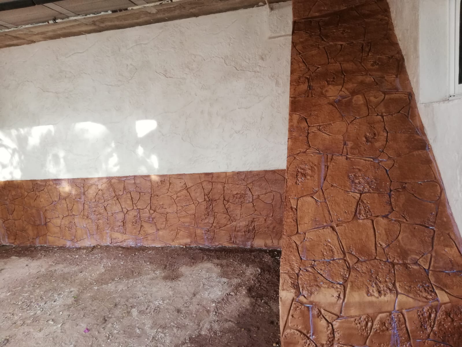 Trabajo de hormigón decorativo realizado por Hormiklass
