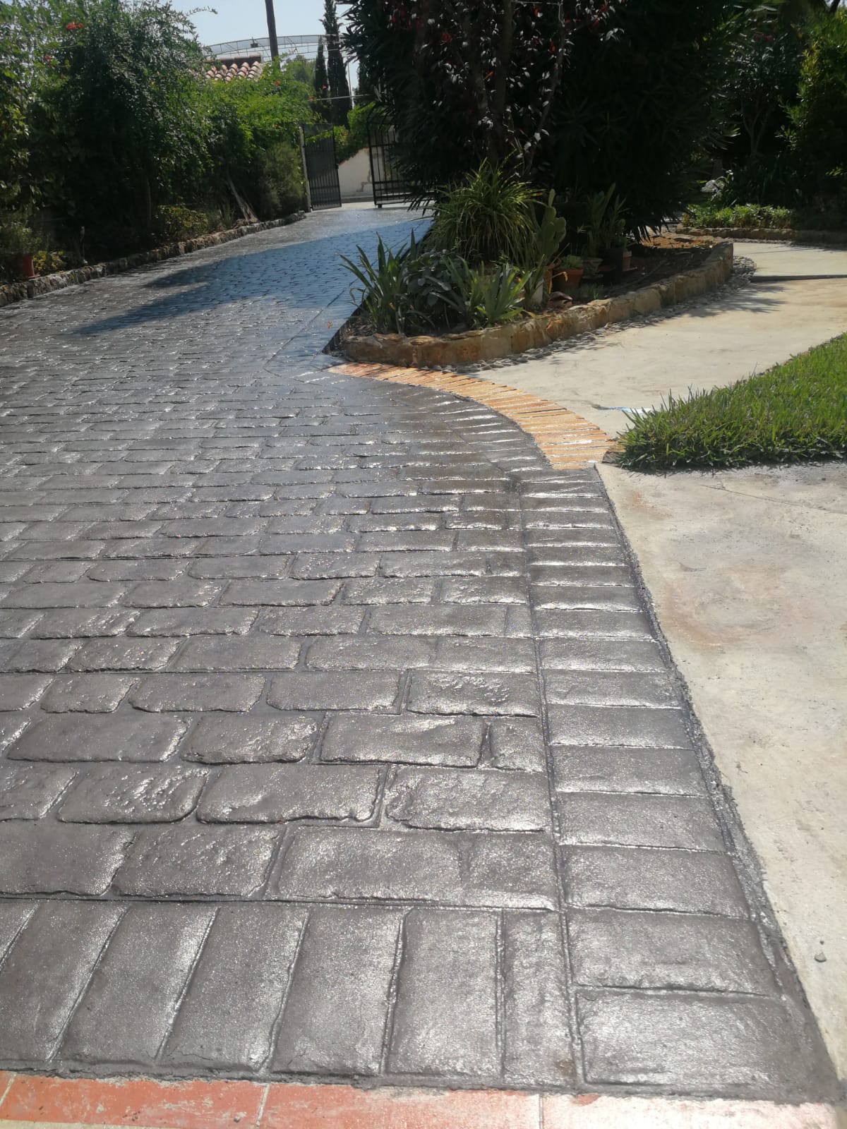 Trabajo de hormigón decorativo realizado por Hormiklass