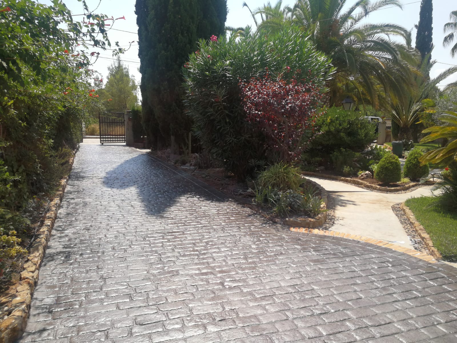 Trabajo de hormigón decorativo realizado por Hormiklass