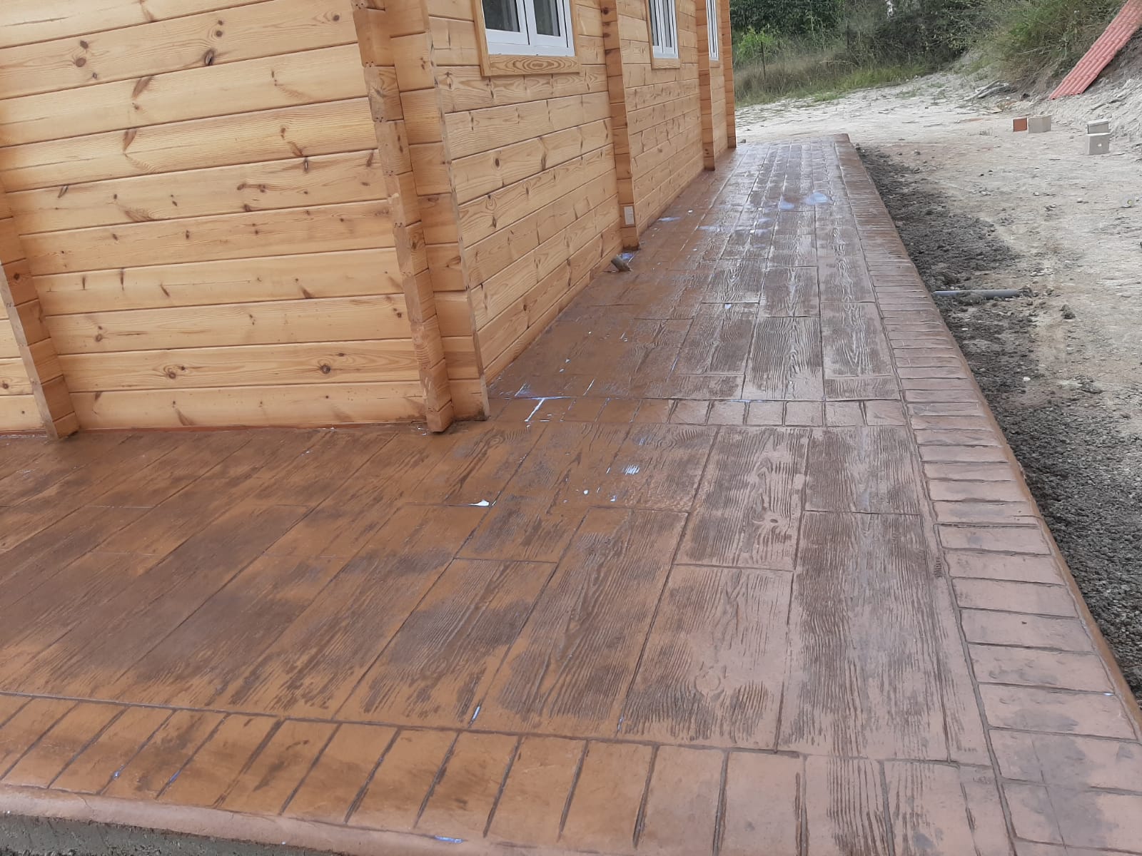 Trabajo de hormigón decorativo realizado por Hormiklass