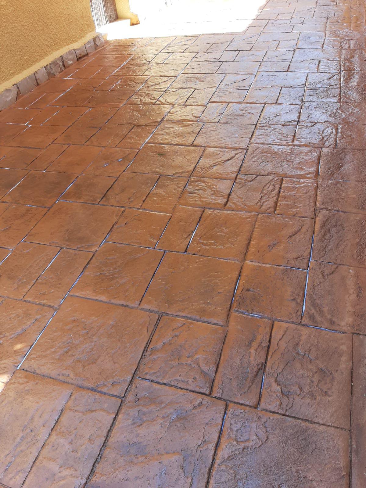 Trabajo de hormigón decorativo realizado por Hormiklass