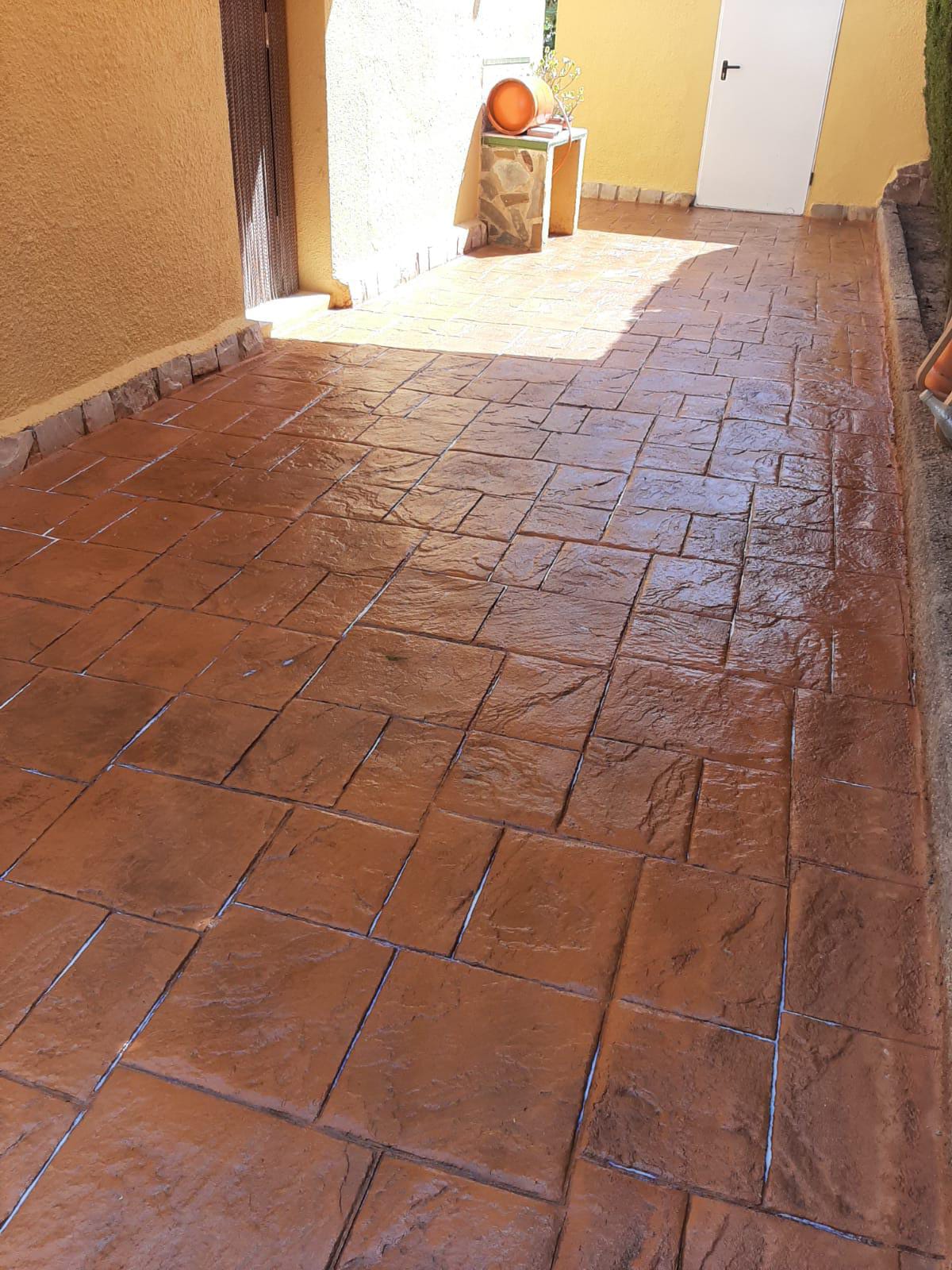 Trabajo de hormigón decorativo realizado por Hormiklass
