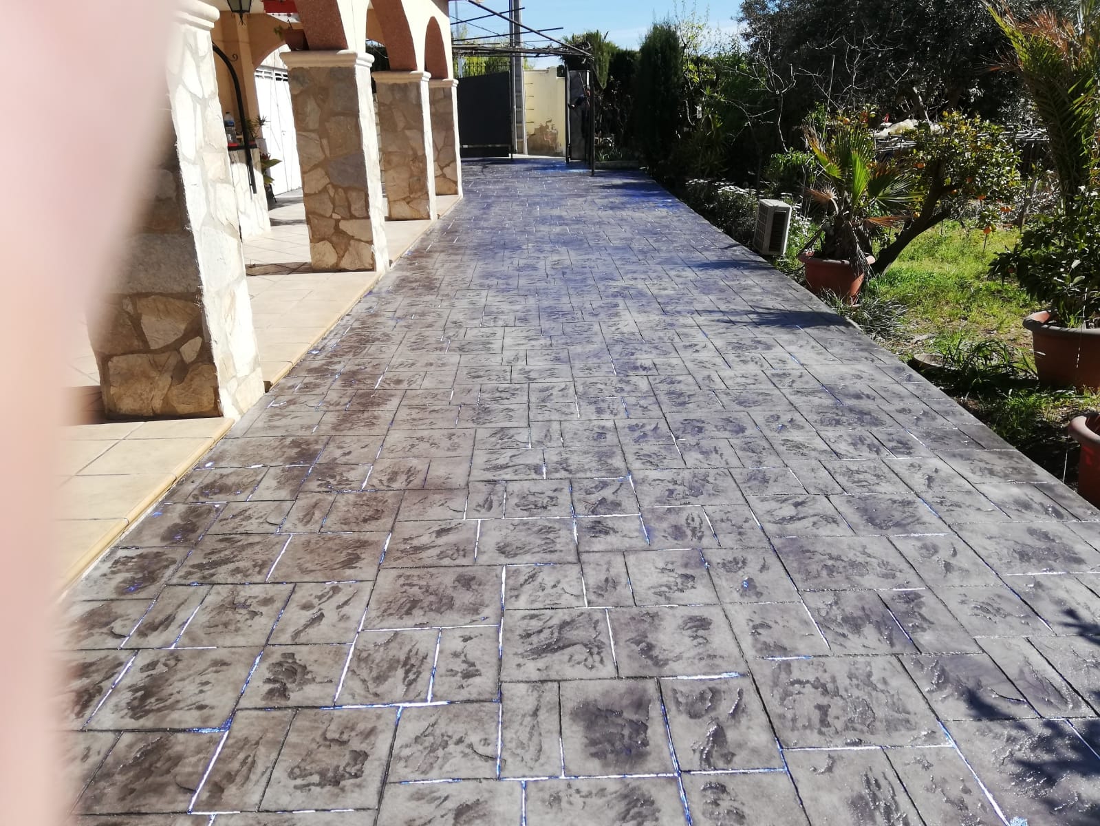 Trabajo de hormigón decorativo realizado por Hormiklass