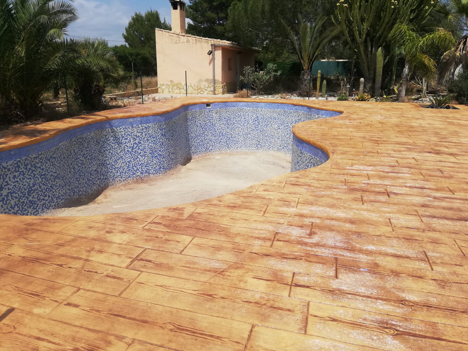 Trabajo de hormigón decorativo realizado por Hormiklass