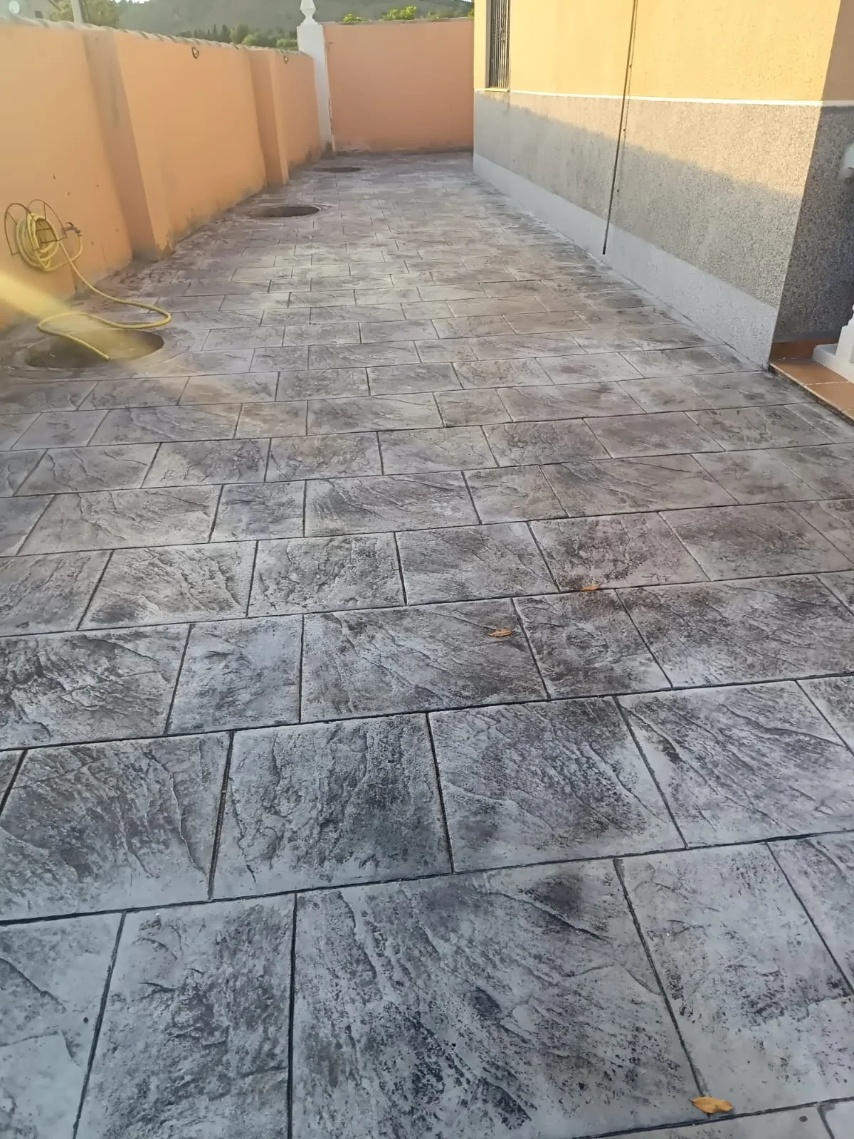 Trabajo de hormigón decorativo realizado por Hormiklass