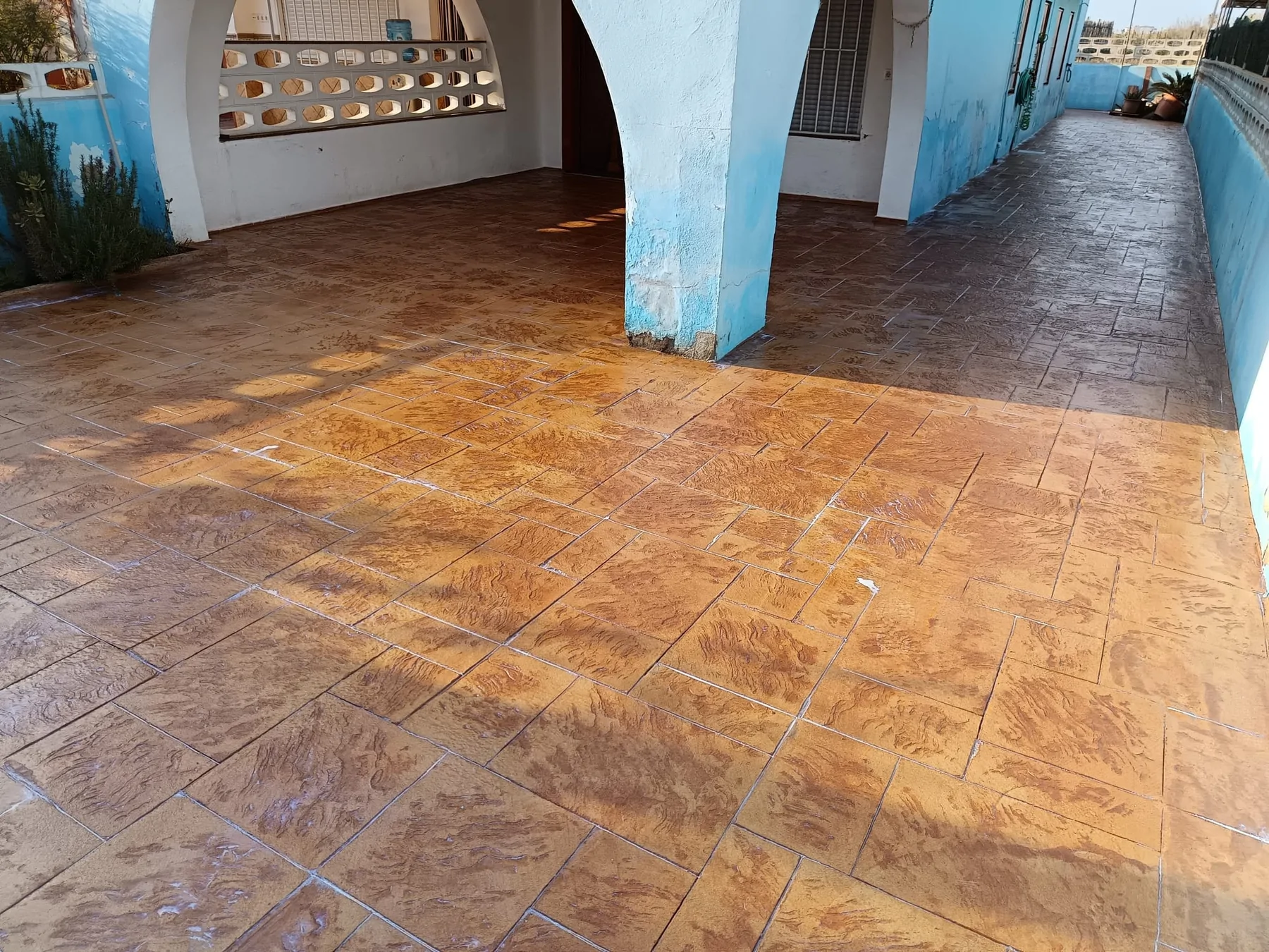 Trabajo de hormigón decorativo realizado por Hormiklass