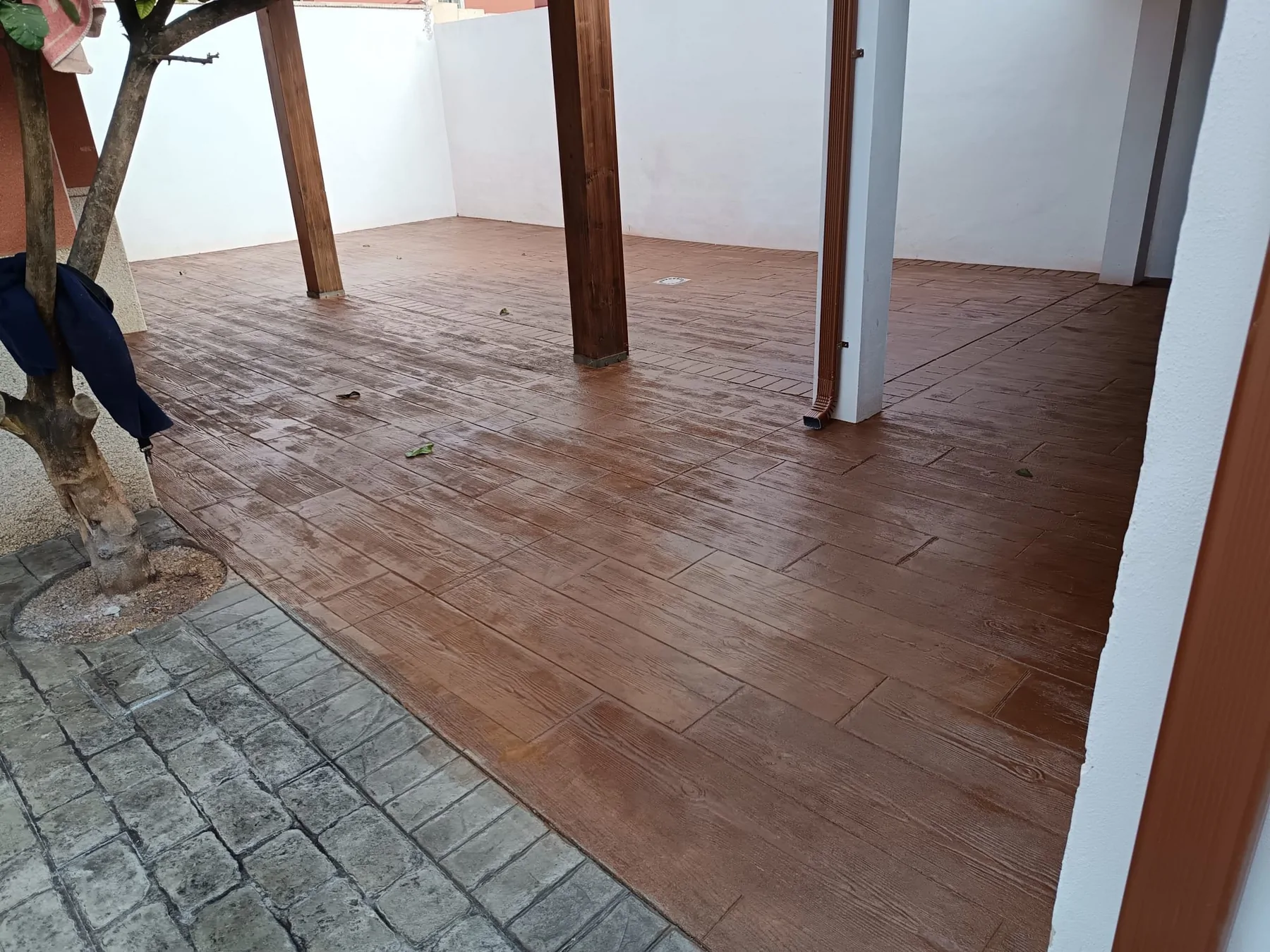 Trabajo de hormigón decorativo realizado por Hormiklass