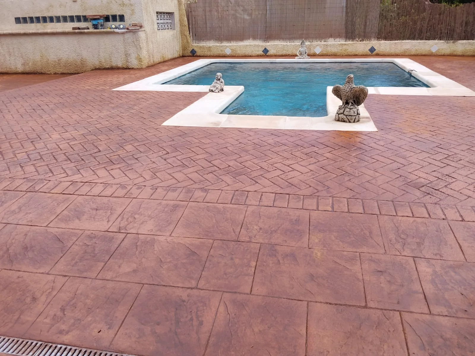 Trabajo de hormigón decorativo realizado por Hormiklass
