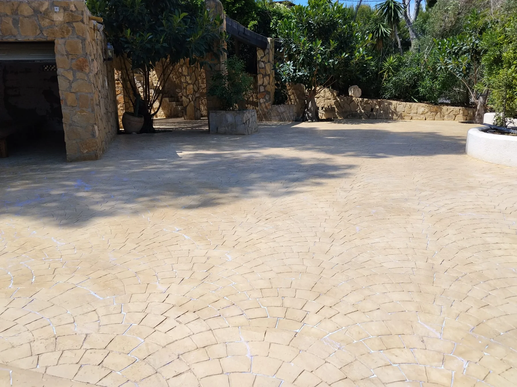 Trabajo de hormigón decorativo realizado por Hormiklass